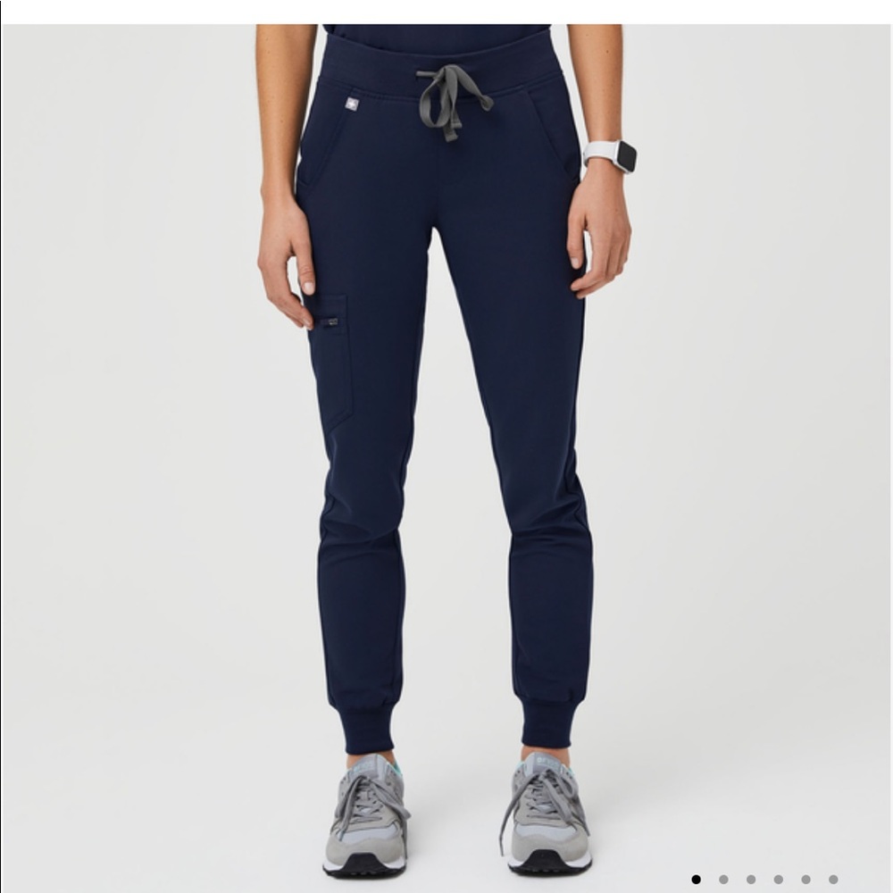Figs navy Zamora scrub joggers